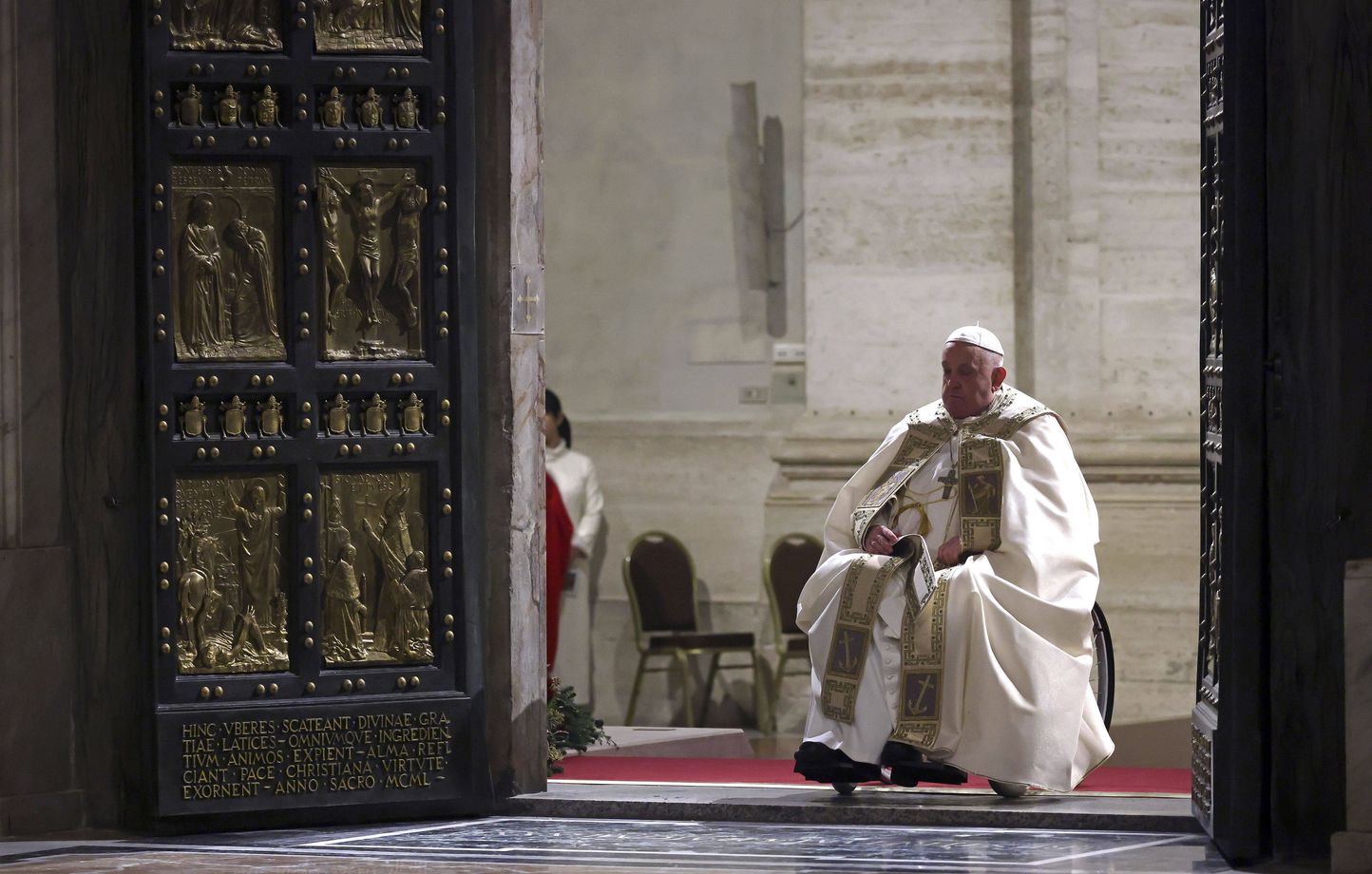 Pour Noël, le pape appelle à « faire taire les armes » dans le monde